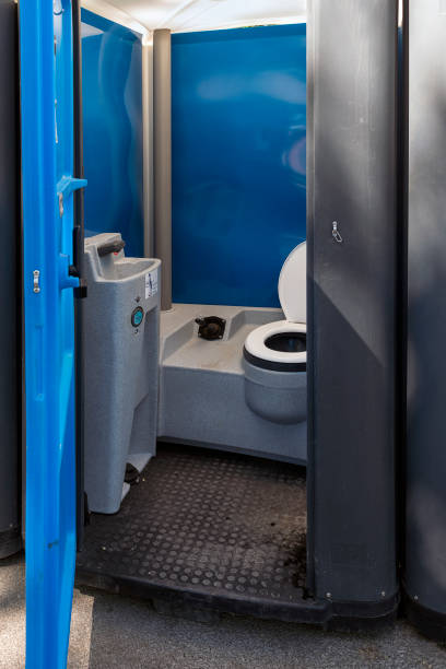 Porta potty delivery and setup in Emerson, NJ